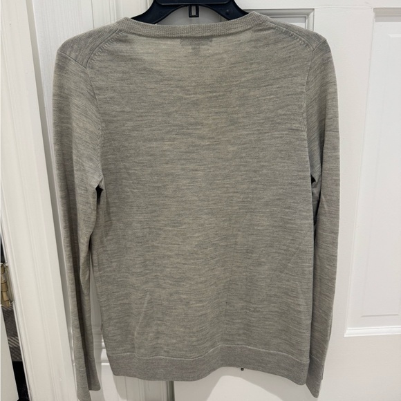 J. crew Women’s Pure Merino Wool Asymmetrical Zipper Sweater Size Medium - Picture 2 of 4